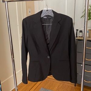 Black slim fit jacket. Good condition. Size EUR 36, USA 4, MEX 26